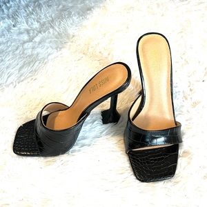 Miss Lola Mule Heels